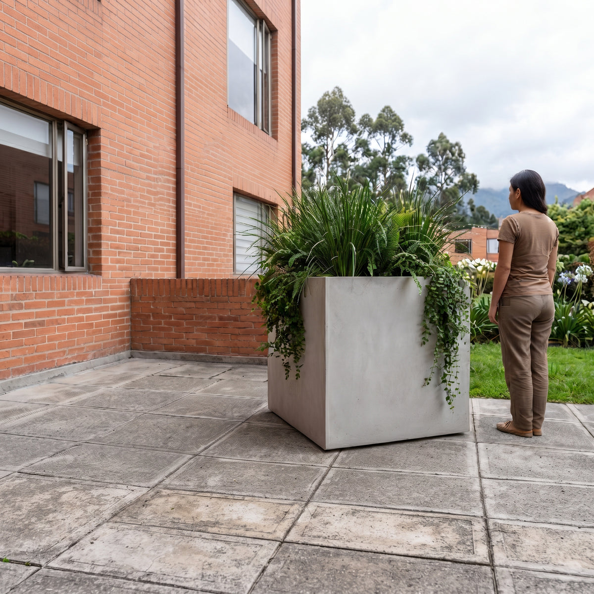 Jardinera en Concreto 110x70x110 cm