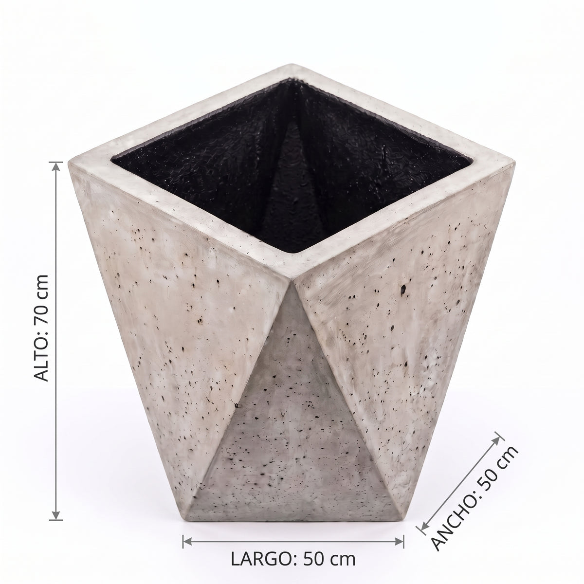 Pirámide en Concreto 50x50x70 cm — foto 5 de 5