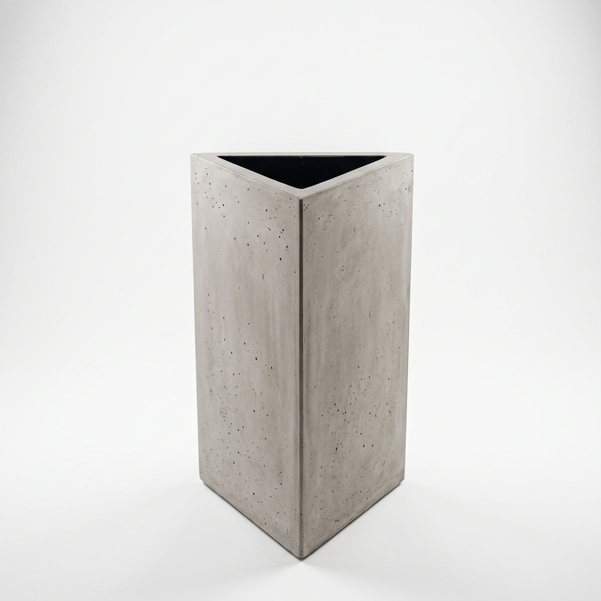 Triangular en Concreto 30x30x70 cm — foto 2 de 5